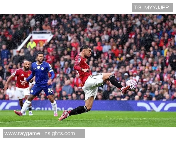 国王杯激战曼联逆转尤文图斯红牌争议引发全场热议战术分析揭秘