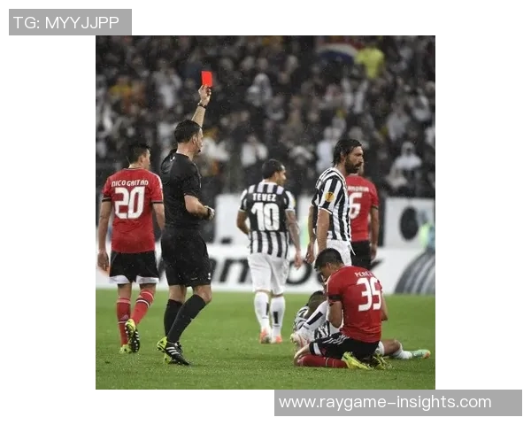 友谊赛精彩对决本菲卡与尤文图斯战成平局数据分析揭示比赛亮点