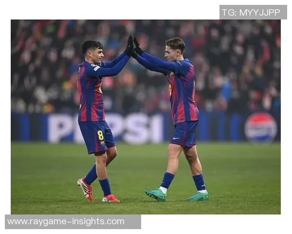 欧冠激战：巴萨轻取尤文图斯红牌事件引发全场热议战术解析