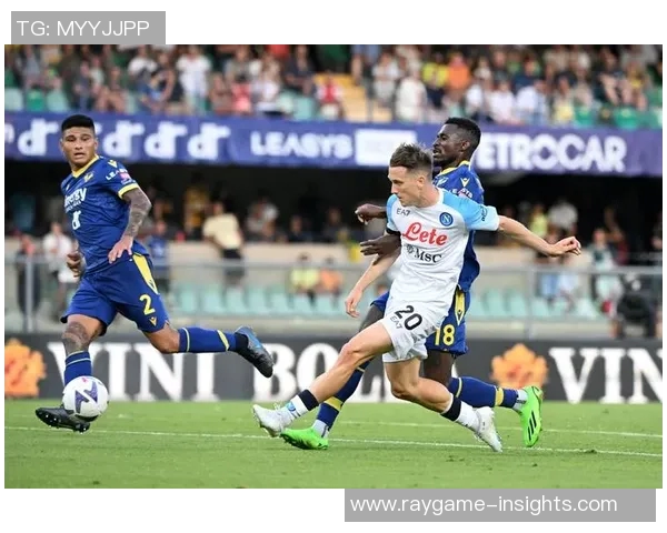 巴黎圣日耳曼惊险逆转那不勒斯4-3绝杀瞬间点燃全场激情